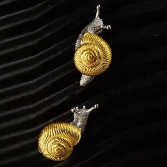 Petite Snail Gold Silver Earrings - Picture 4 of 9